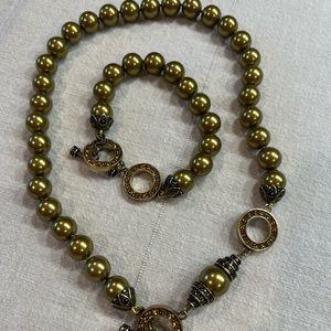 Heidi Daus limited edition Necklace and bracelet set